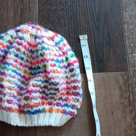 Rainbow beret - Picture 6 of 6